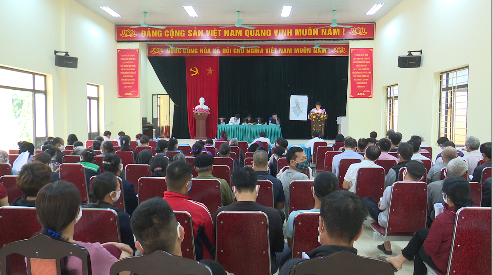 HỘI NGHỊ THÔNG TIN VỀ DỰ ÁN XD HTKT KHU ĐẤU GIÁ PHÍA TÂY ĐƯỜNG CỔ LOA, XÃ UY NỖ, HUYỆN ĐÔNG ANH
